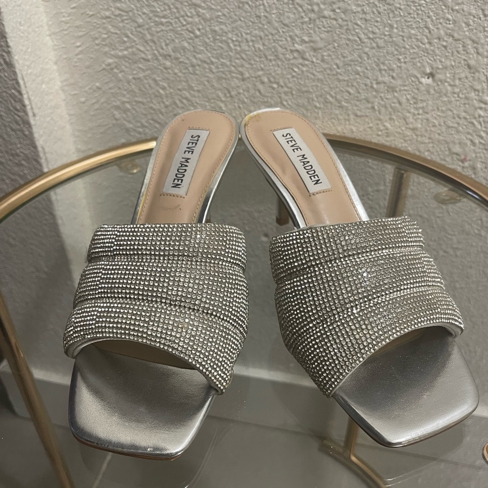 Steve Madden size 7 .5